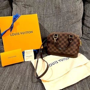 Alma BB Crossbody Handbag